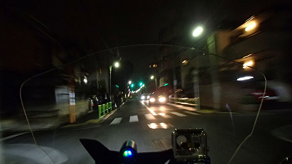 出発直後の路地走行